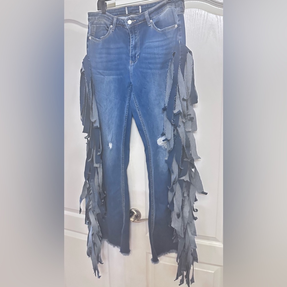 Upcycled Women’s Blue Distressed Fringe Jeans size XL - Picture 5 of 6